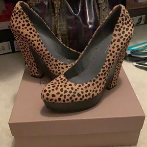 Beautiful Rosegold platforms